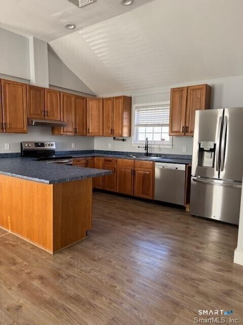 Foto del edificio - 566 Black Rock Tpke