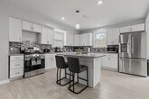 Primary Photo - 711 Woodbourne Ave
