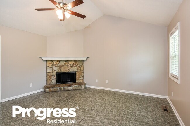 Building Photo - 3760 Cherokee Overlook Dr