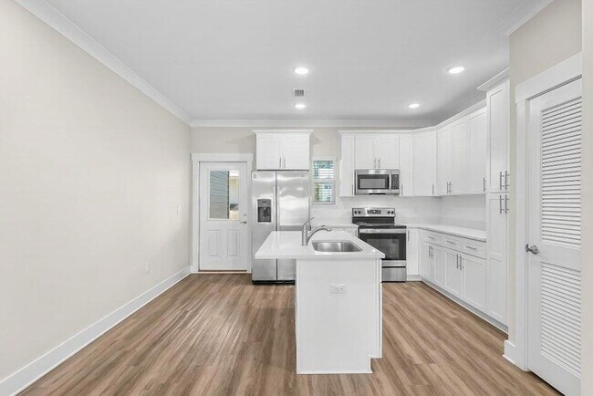 Foto del edificio - 322 Date Palm Ln