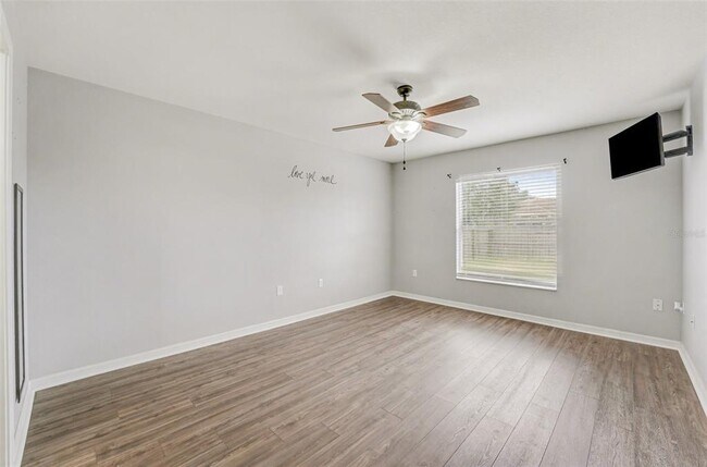 Building Photo - 865 Terranova Rd