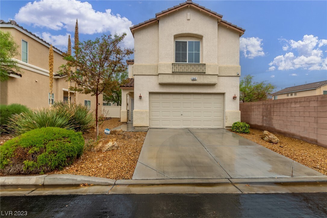 Foto principal - 5645 African Lilly Ct