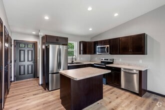 Building Photo - 1253 W South Park Ave