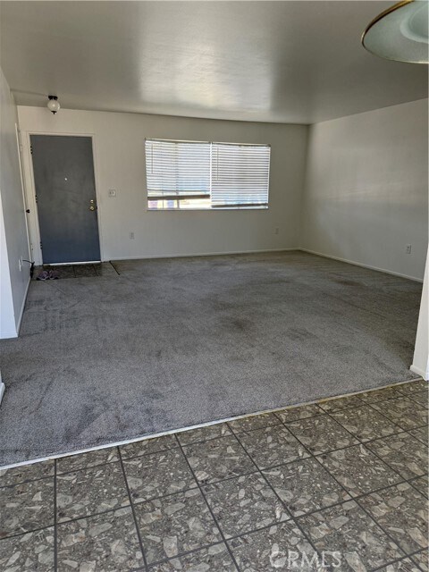 Foto del edificio - 28906 W Worcester Rd