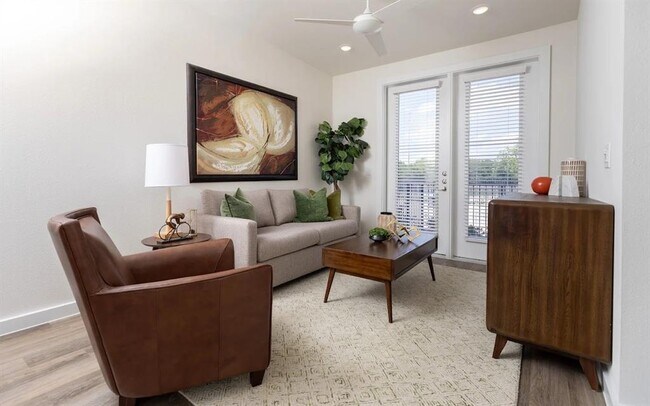 Foto del edificio - 1690 North Loop