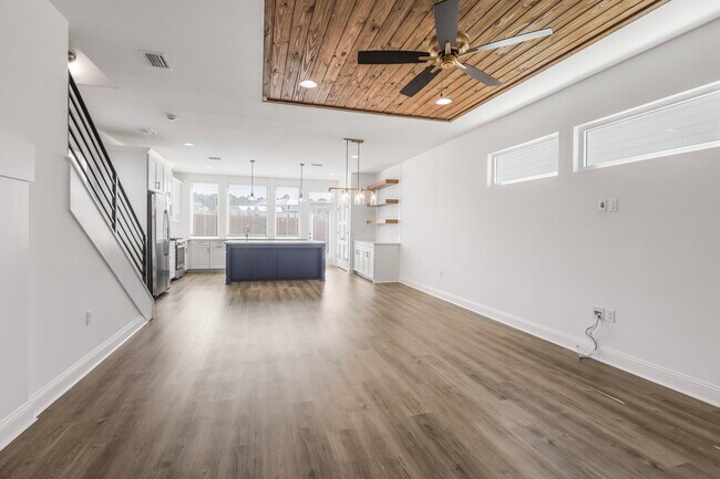 Building Photo - 3658 Meadow Vista Ln