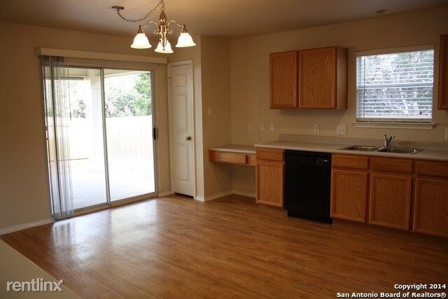 Building Photo - 3 br, 2.5 bath House - 333 Hampton Cv