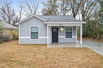 Building Photo - 660 Gilleas Rd