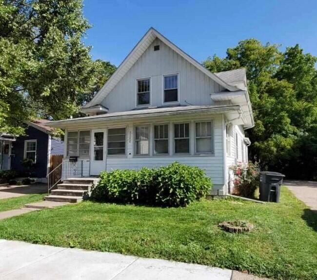 Building Photo - 1180 23rd St