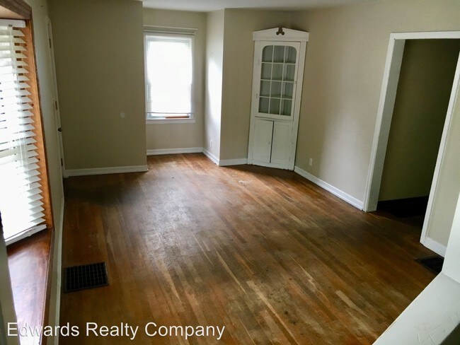 Foto del edificio - 4 br, 2 bath House - 977 Sells Ave