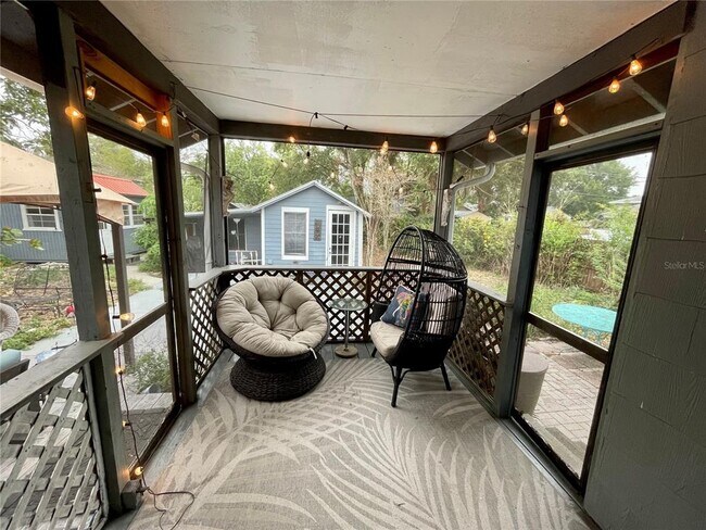 Foto del edificio - 2120 8th Ave W