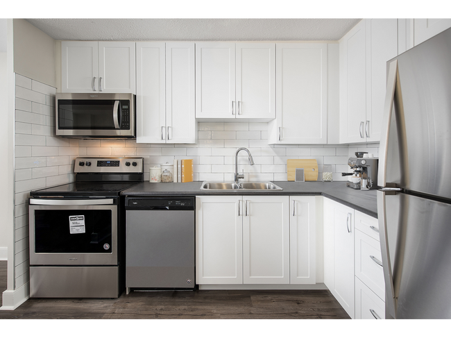 Building Photo - 1254 Princess Street