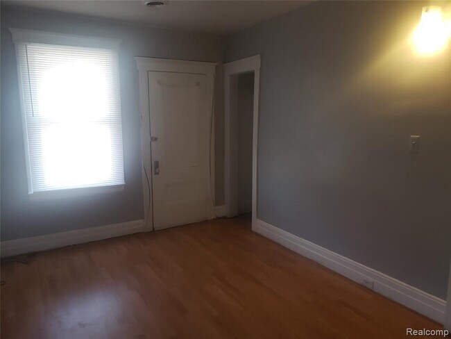 Foto del edificio - 11501 Fleming St
