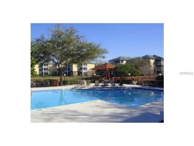 Foto del edificio - Ground level nice condo