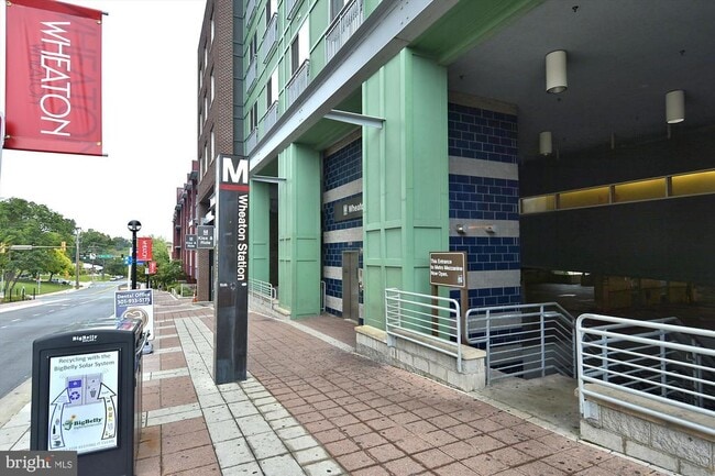 Building Photo - 2606 Blueridge Ave