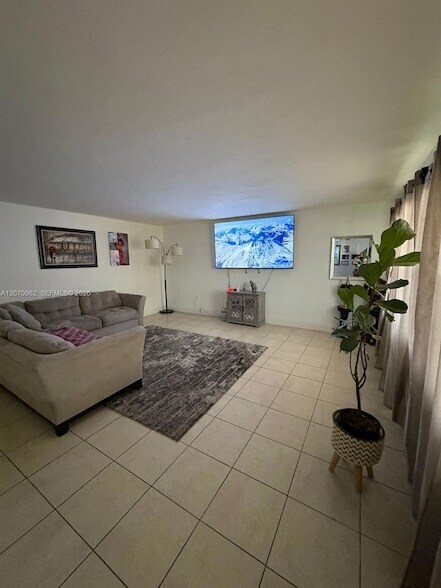 Foto del edificio - 11840 NE 19th Dr