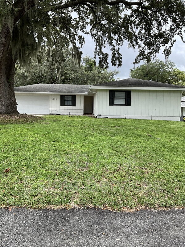 Building Photo - 4038 Doral
