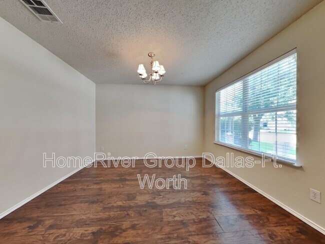 Building Photo - 9916 George Bush Dr