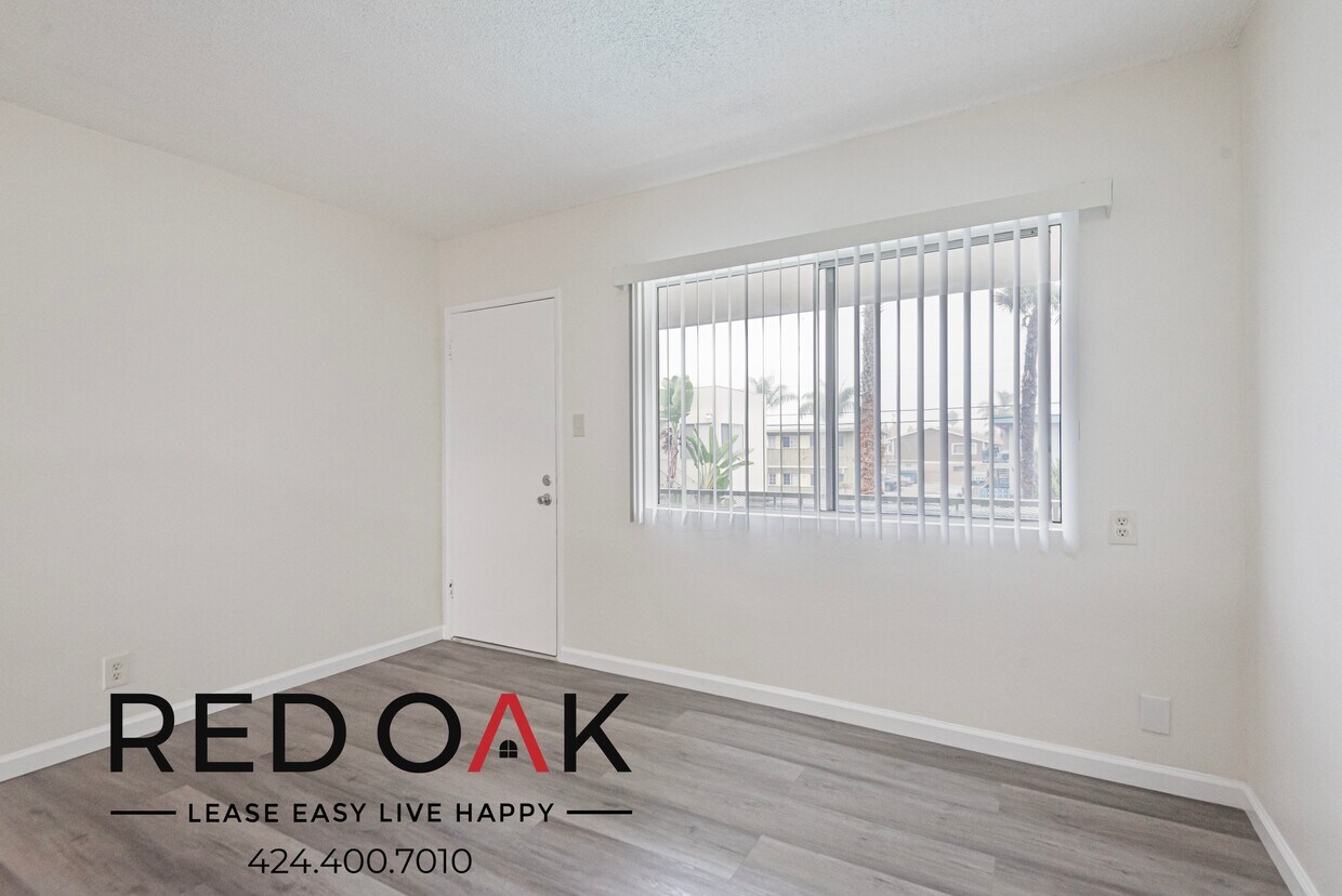 Primary Photo - 12211 S Manor Dr