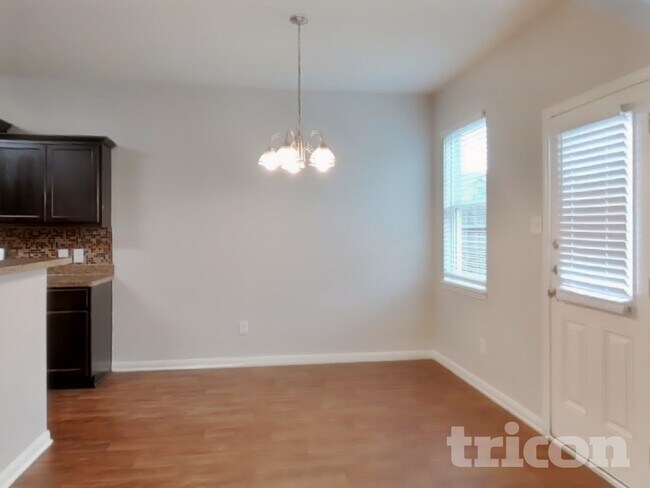 Building Photo - 17142 Common Point Dr