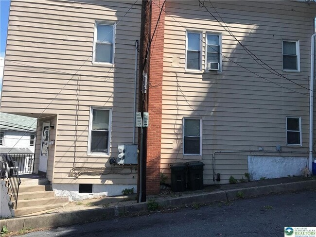 Foto del edificio - 809 Wyandotte St