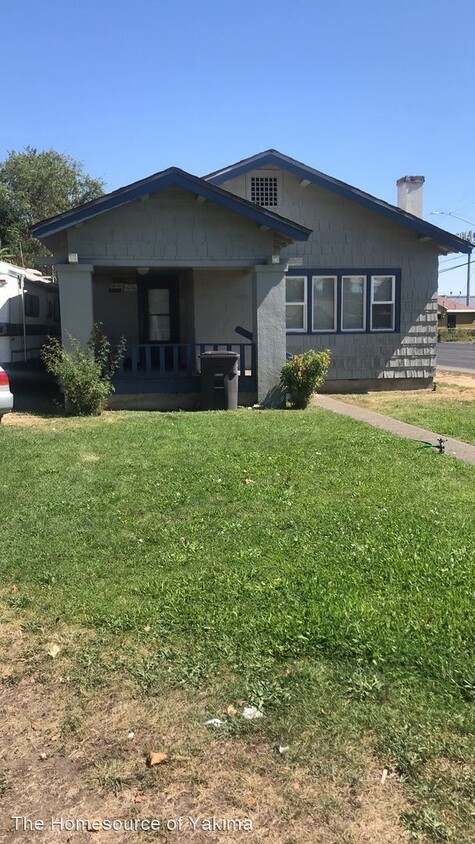 Primary Photo - 3 br, 1 bath House - 1019 S Pleasant Ave