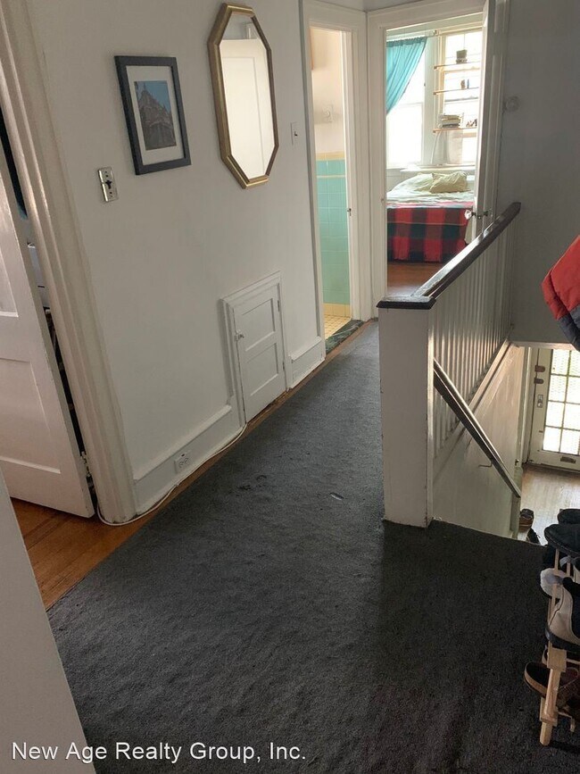 Foto del edificio - 4815 Larchwood Ave