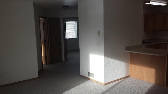 Foto del edificio - 45 Appleway Dr