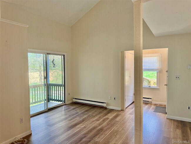 Foto del edificio - 8 Sunset Dr