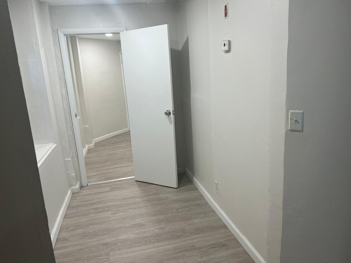 Foto del edificio - 33 Mount Prospect Ave