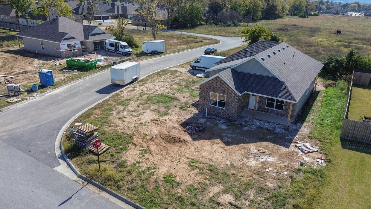 Foto del edificio - Gorgeous New Home Coming Soon!