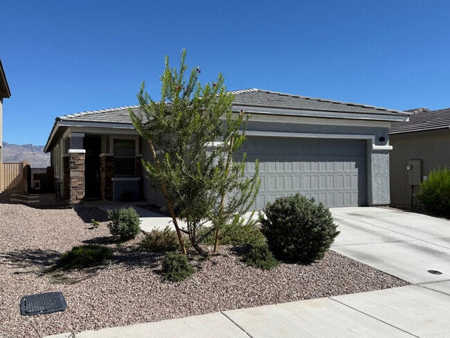 Building Photo - 174 N Spring Flower Dr