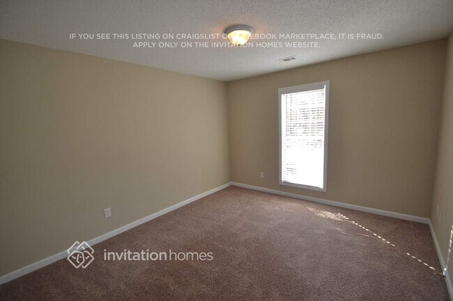 Foto del edificio - 543 Kristin Ln