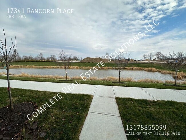 Building Photo - Now showing this 3BR, 2 1/2BA townhome loc...