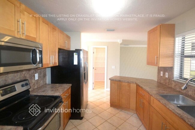 Foto del edificio - 1454 SW 26th Ave