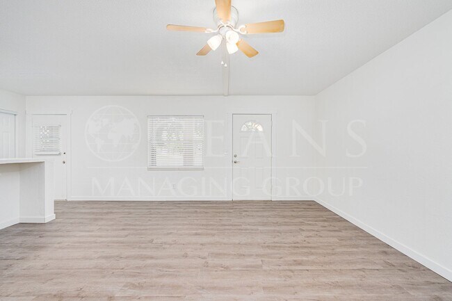 Building Photo - Coastal Living in the Heart of Daytona Beach