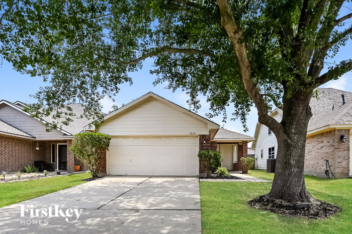 Primary Photo - 7234 River Pines Dr