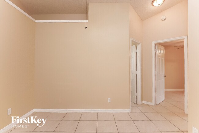 Building Photo - 427 Southern Charm Dr