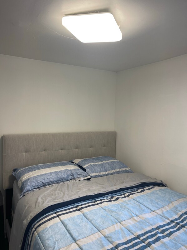 Foto del edificio - 4926 W Medill Ave