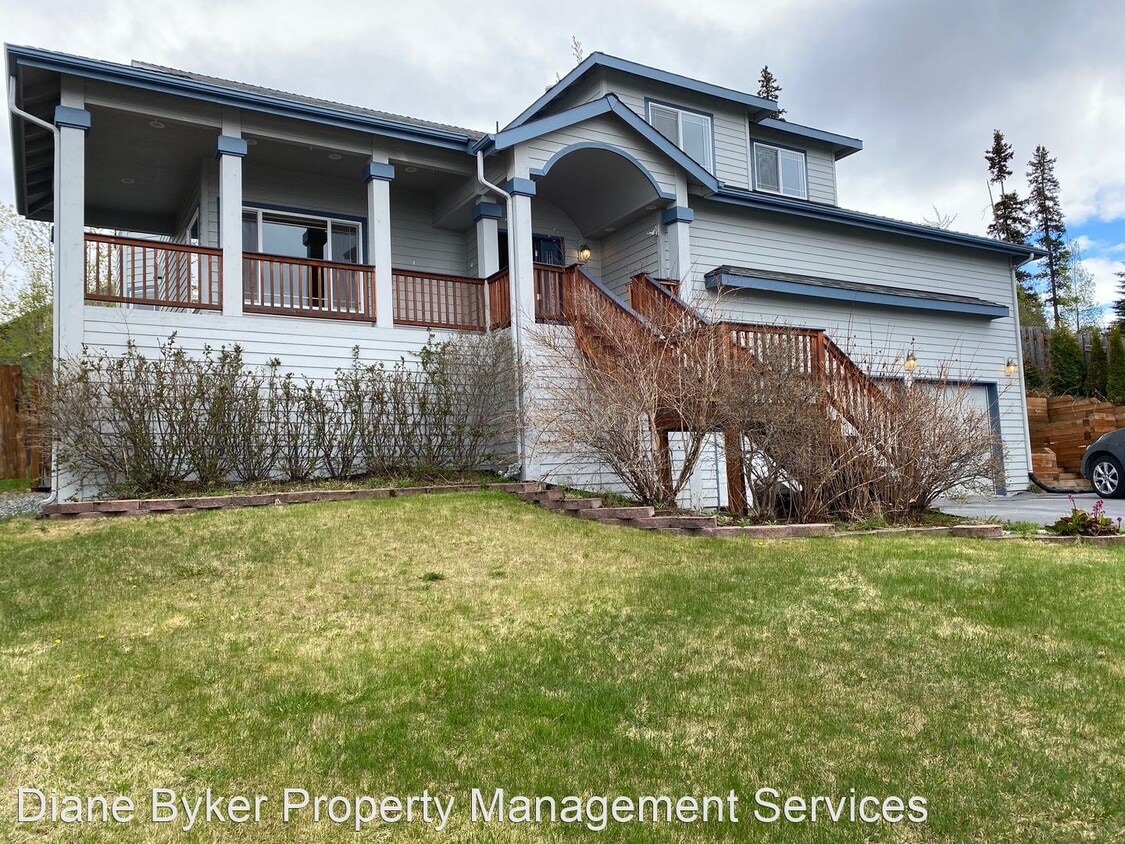 Primary Photo - 6 br, 3 bath House - 16107 Grand Bluff Circle
