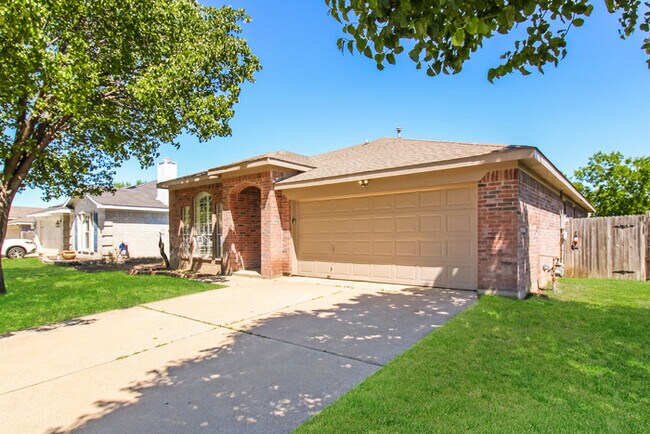 Foto del edificio - 1909 Canyon Ridge St
