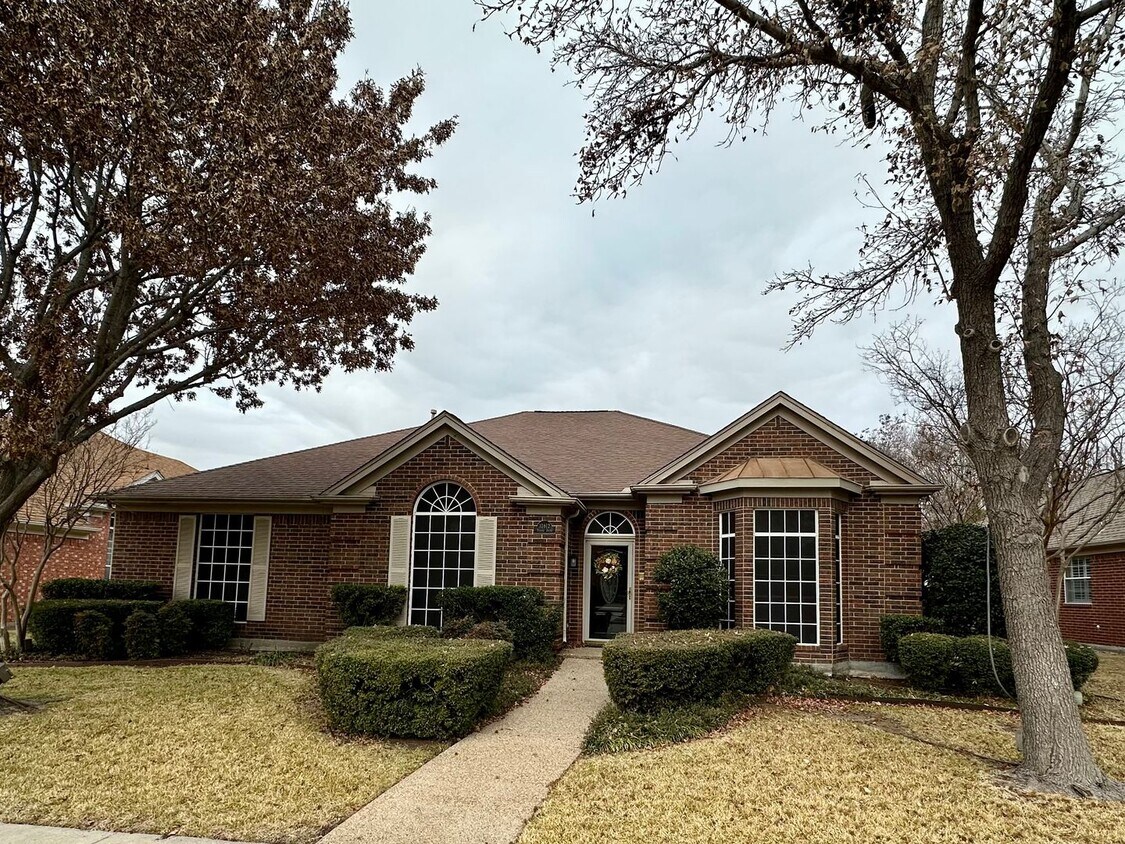 Foto principal - 10812 Paisano Dr