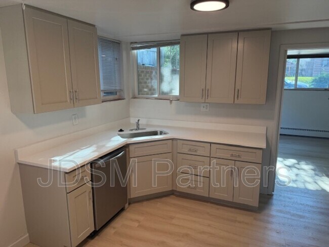 Foto del edificio - 1046 Harrison St
