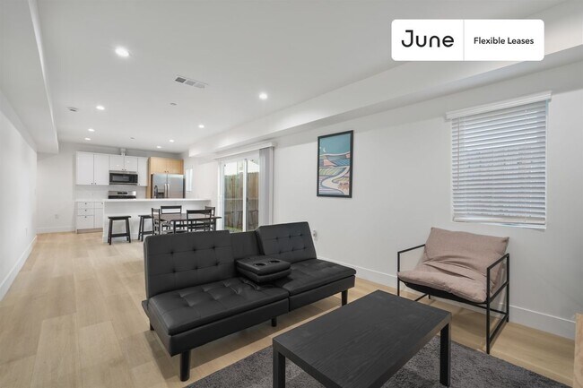 Foto del edificio - 1321 N June St
