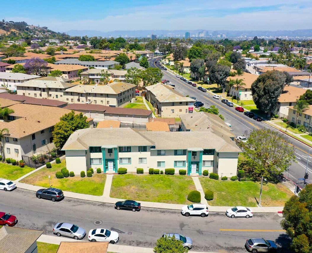 Building Photo - 4107 Buckingham Rd