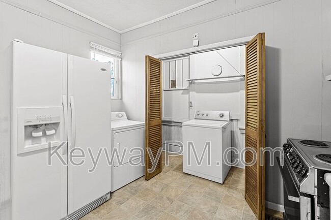 Foto del edificio - 1914 Warren St