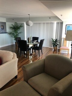Dining Room - 125 SW Jefferson Ave