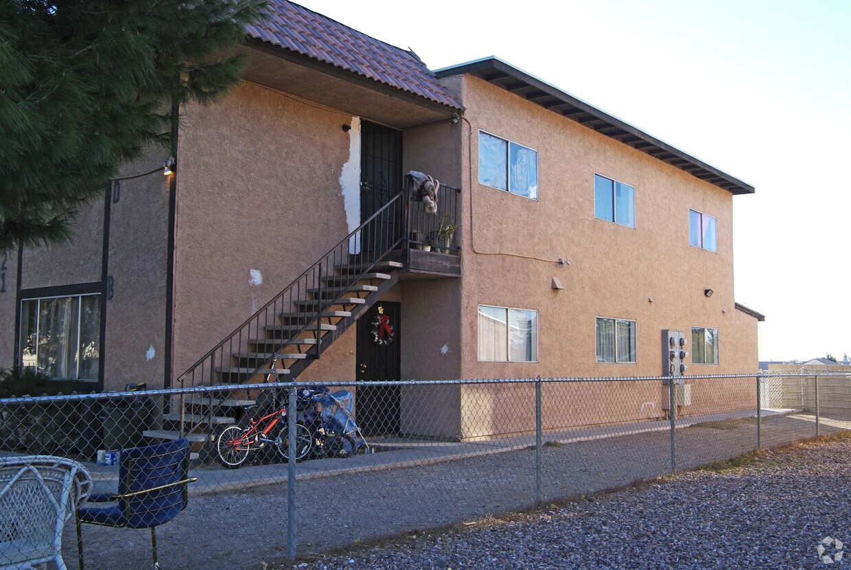 Building Photo - 5321 Redberry St
