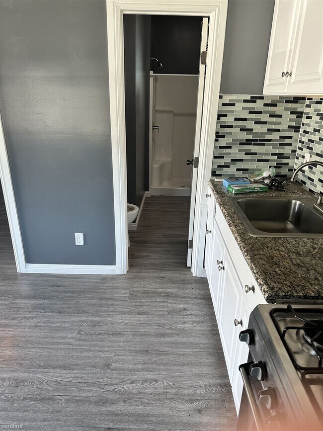 Building Photo - 1 br, 1 bath House - 15306 El Camino Avenu...