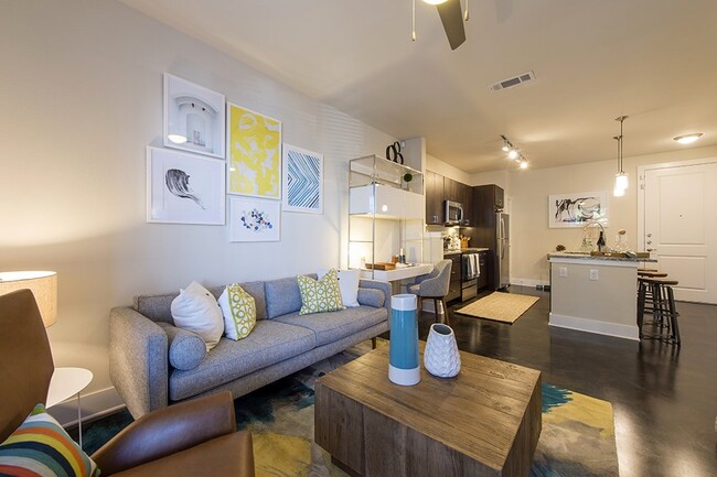 Building Photo - 3030 Bryan St